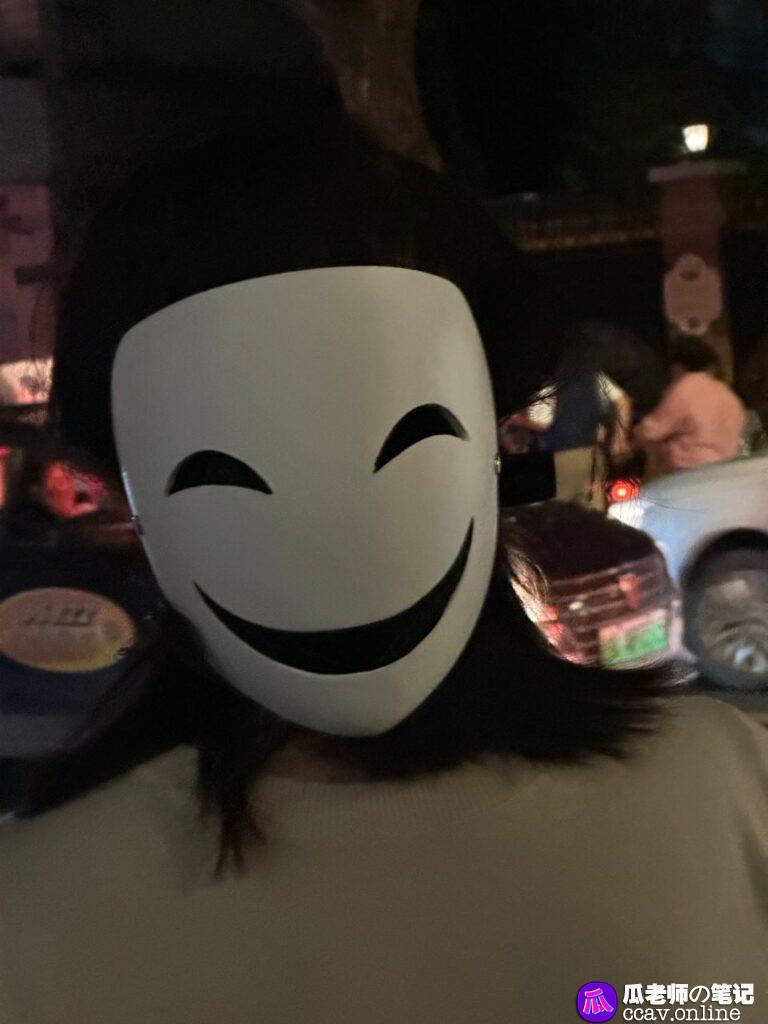 上海万圣节群魔乱舞年轻人真的很懂怎么玩梗